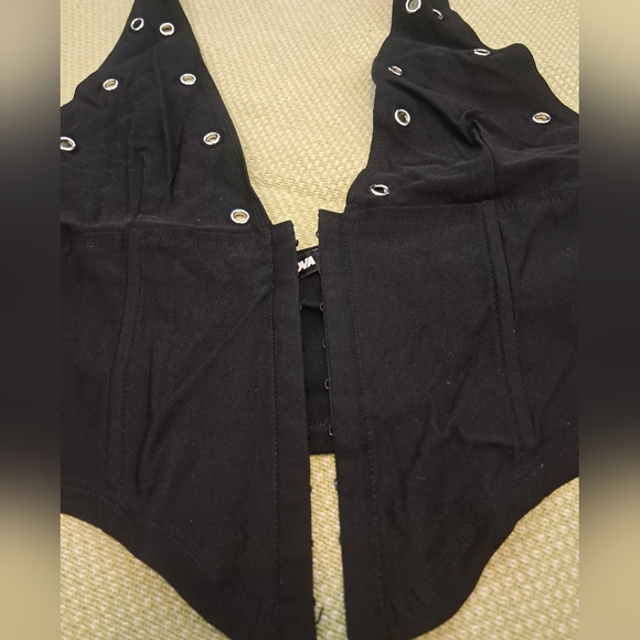 Fashion Nova Black Cropped Corset Top - Picture 2 of 7